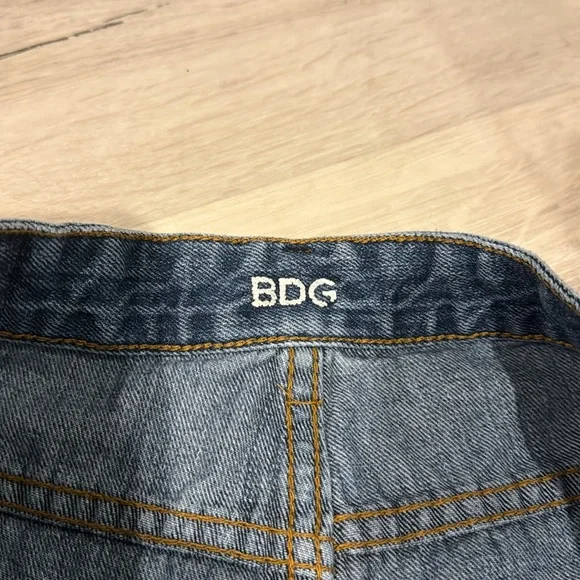 BDG Denim Ripped Shorts Mid Rise Vintage Fit - Picture 4 of 10